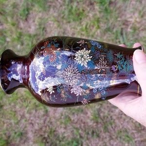 TOYO Japan Floral/Animals Vase,7.5in.Hx4in.W.at Widest Part.